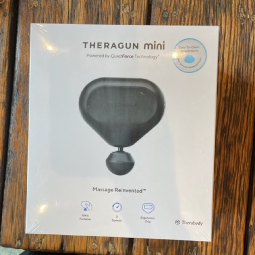 Black Theragun Mini
